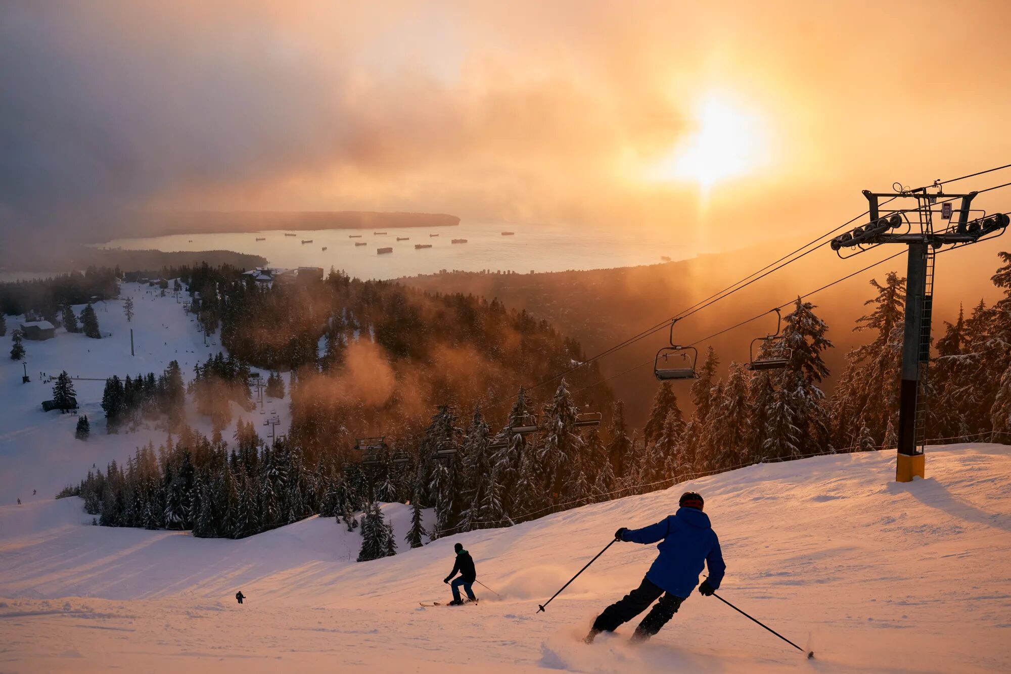 Stay Close to the Slopes: A North Vancouver Ski & Winter Sports Guide