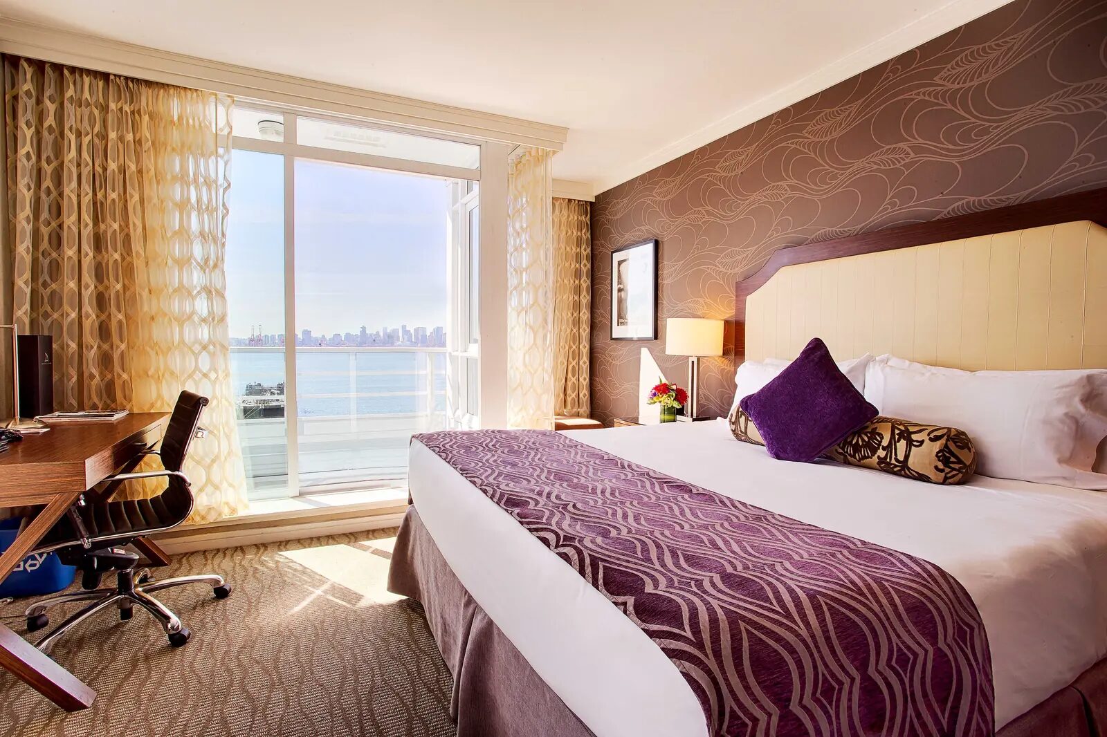 Stay & Park Summer, 20% Off + Free Summer Parking at Pinnacle Hotel at the Pier, North Vancouver