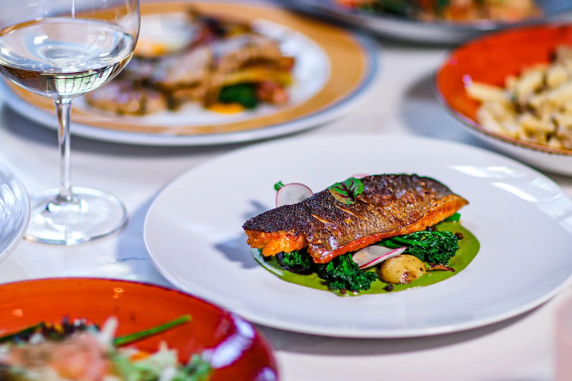 Tutto Restaurant & Bar