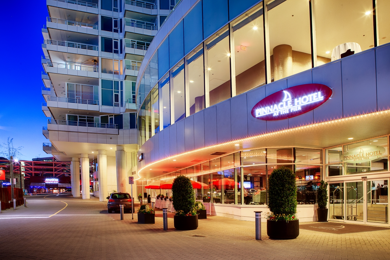 Sunday Special, 20% Off & Free Parking at Pinnacle Hotel at the Pier, North Vancouver